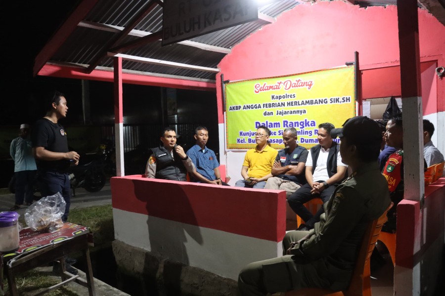 Patroli Tim Raga Polres Dumai Tingkatkan Keamanan Lingkungan Melalui Siskamling