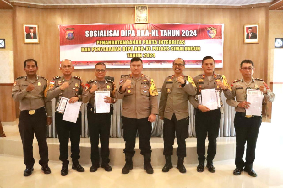 Polres Simalungun Gelar Sosialisasi Anggaran dan Tandatangan Pakta Integritas Untuk Transparansi Keu