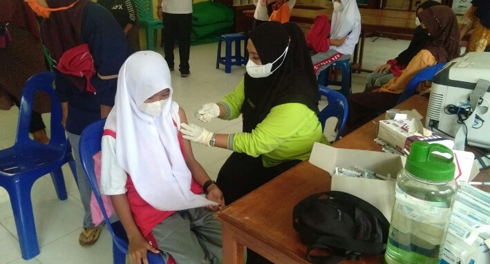Puskesmas Bukit Kayu Kapur Gelar Serbuan Vaksin Kepada Murid SMPN 17 Dan Masyarakat