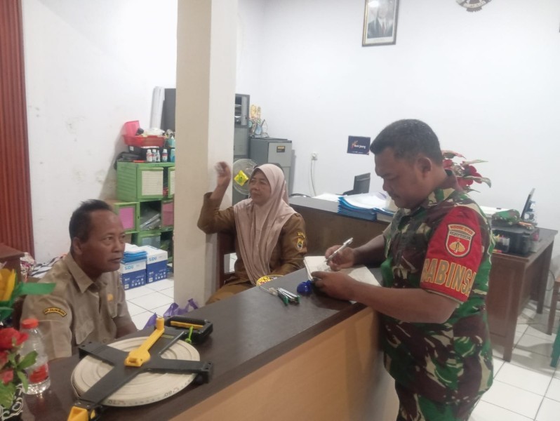 Babinsa Jemput Data Warga Kurang Mampu, Sinergi dengan Desa Diperkuat