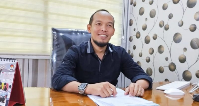 KPU Labuhanbatu membatalkan  pembukaan kotak suara hasil Pilkada Bupati dan Wakil Bupati yang lalu