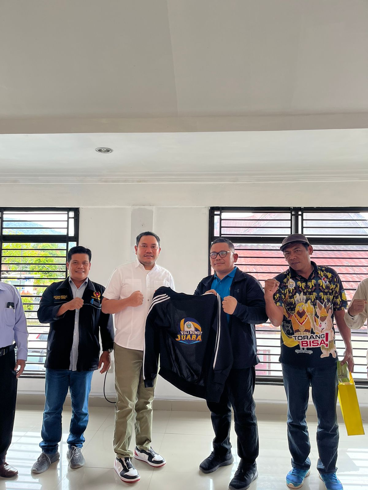 BUPATI PAKPAK BHARAT RAMAH TAMAH DENGAN KETUA PBVSI SUMUT