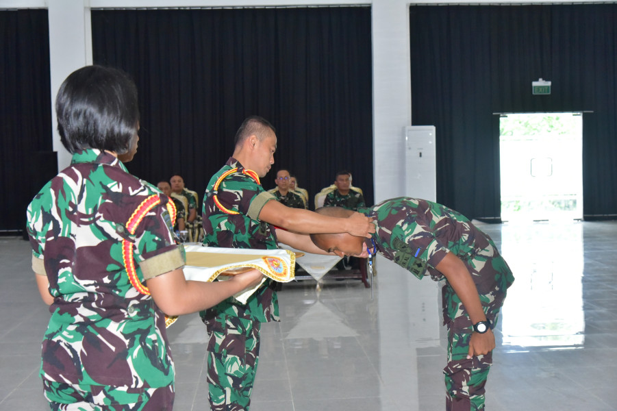 Penutupan OJT, Kepala Staf Koarmada III Memberikan Pembekalan Kepada Tamtama Remaja