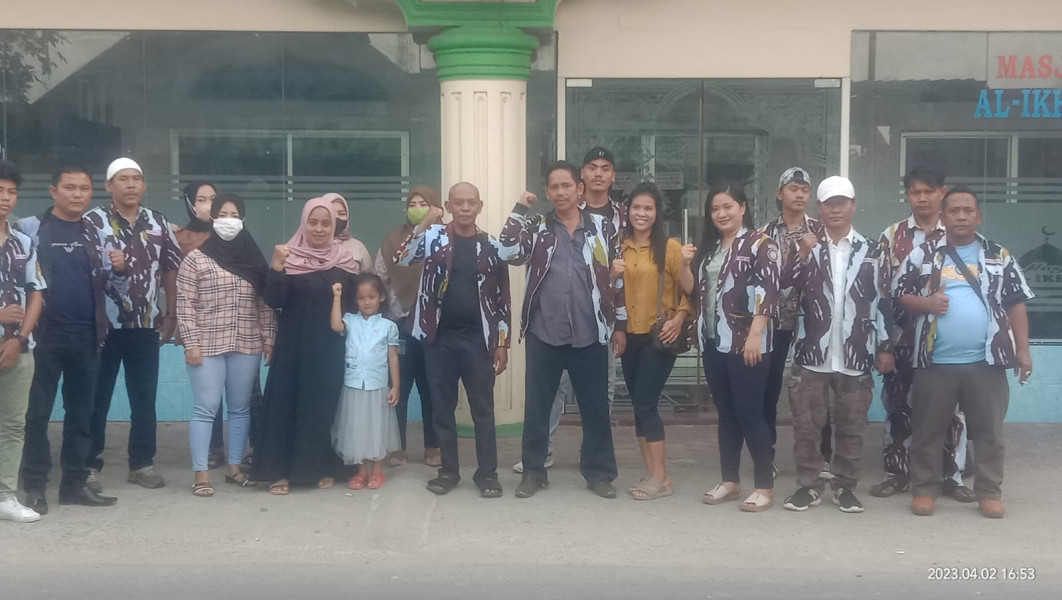 Keluarga Besar PAC IPK Patumbak Berbagi Takjil Gratis Kepada Masyarakat dan Pengendara