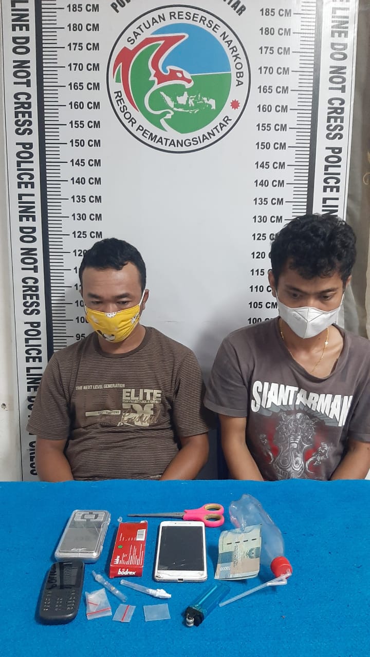 Manfaatkan Kios untuk Pesta Shabu, Dua Pemuda Ini Nyangkut Di Sel Polres Pematangsiantar