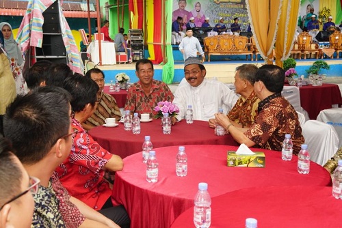 Gubernur Bahas Pengembangan Pelabuhan Barang Bersama Apindo Kundur