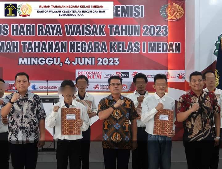21 Warga Binaan Rutan Kelas I Medan Kanwil Kemenkumham Sumut Terima Remisi Khusus Hari Raya Waisak
