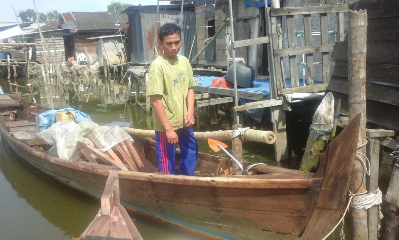 Akibat Cuaca Ekstrim Nelayan Terpaksa Berhenti Melaut