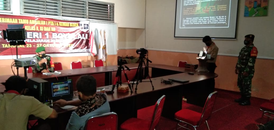Babinsa beri Wasbang secara Virtual 