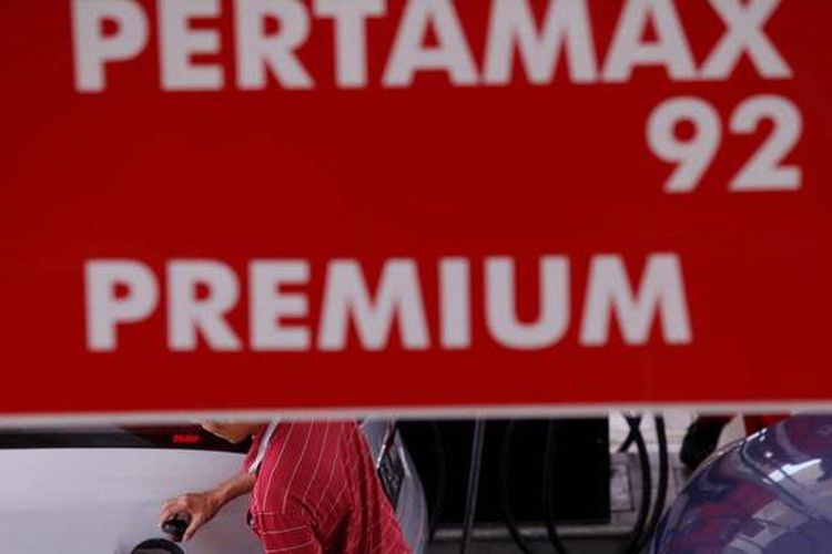 Dapat Arahan dari Jokowi, Harga Premium Batal Naik Hari Ini