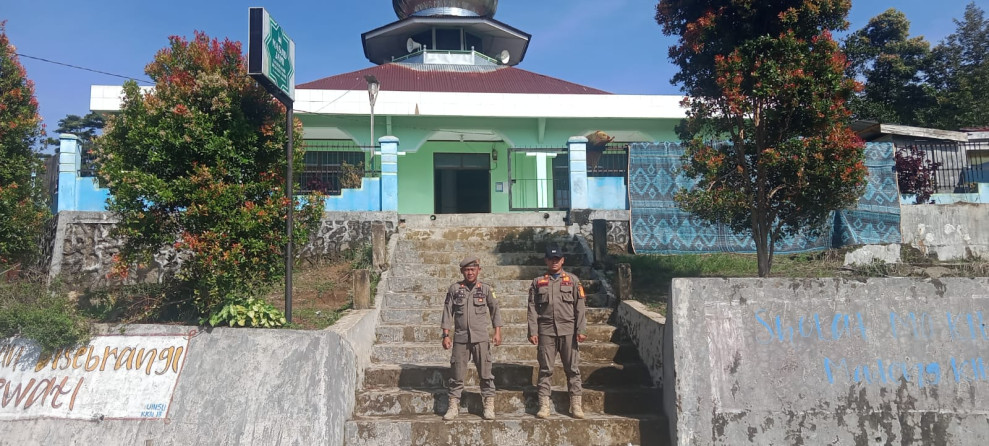 BANTU PENGAMANAN PELAKASANAAN SOLAT IDUL FITRI SATPOL PP, PENYELAMATAN DAN PEMADAMAN PAKPAK BHARAT T