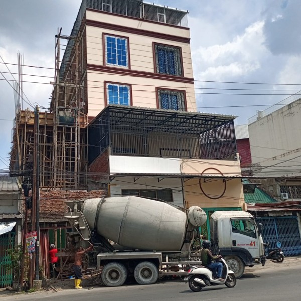 Diduga Modus Ijin 1 Unit Bangun 3 Ruko, Bangunan Di Jl. Sekip Medan Luput Pengawasan Sat Pol PP ?