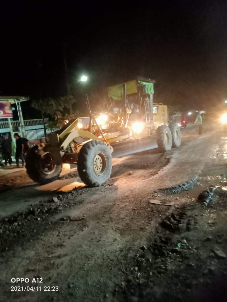 PTPN.4 kebun Ajamu perbaiki Jalinsum Ajamu ke Simpang Ajamu 