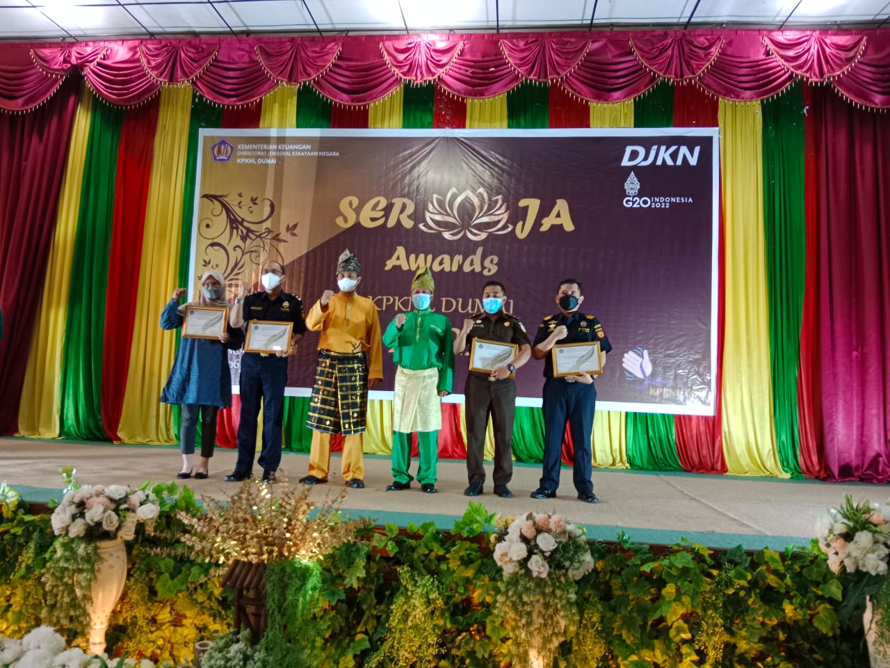 Plt .Kejari Dumai Terima SEROJA AWARD dari kantor Pelayanan Kekayaan Negara dan Lelang Kota