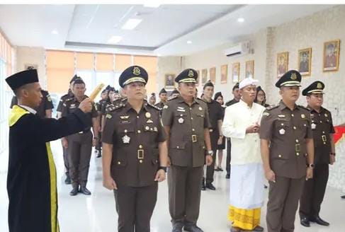 Kejaksaan Negeri Dumai Gelar Pelantikan Serah Terima Jabatan Kasie Intelejen Dan Kasie Datun
