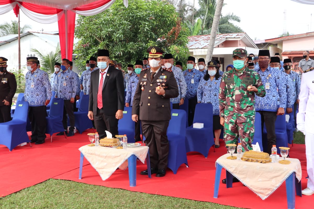 Kapolres Batu Bara Bersama Bupati Batu Bara Menghadiri Peringatan Hari Pahlawan Nasional 10 November