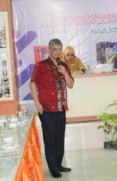 Prof. Bornok Sinaga Narasumber Pelatihan Pengembangan Modul dan Asesmen Berbasis Karakteristik