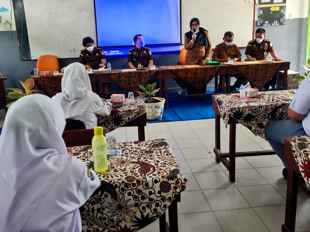 Tim Penkum Kejatisu Luhkum Penegakan Hukum Di SMAN 16 Medan