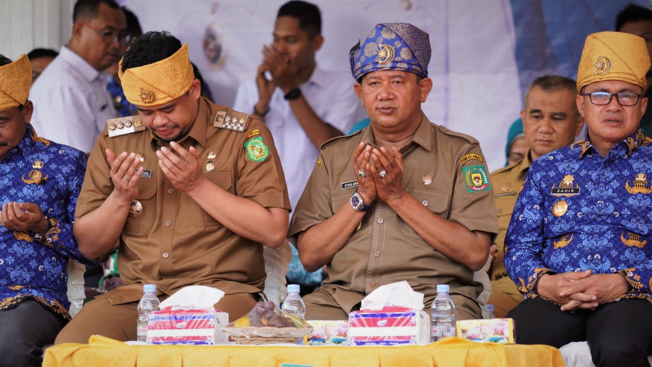 Serius Sejahterakan Langkat, Syah Afandin Serahkan Bansos Rp11,5 miliar untuk 21.854 Warga