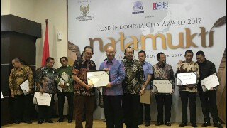 Walikota Medan Raih Penghargaan Bajamukti 2017