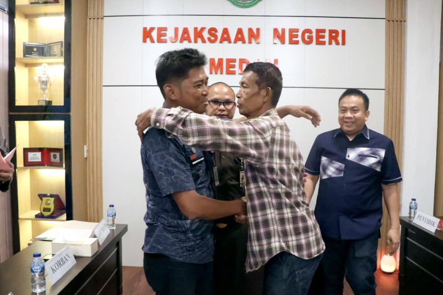 Tersangka Penganiaya Lurah di Kecamatan Medan Timur Bebas Dari Tuntutan Pidana