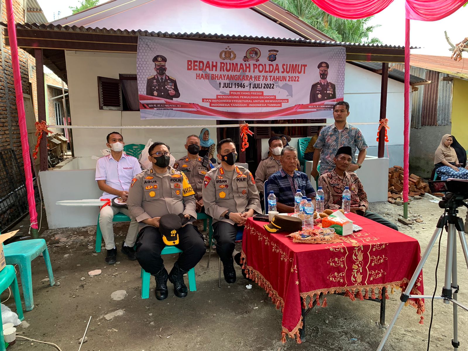 Polresta Deli Serdang Gelar Baksos Religi, Bansos dan Penyerahan Kunci Bedah Rumah