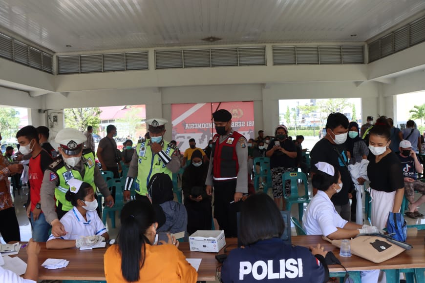 Percepat Akselerasi Vaksin, Polresta Deli Serdang Gelar Vaksinasi Massal Di P3UD Tanjung Morawa