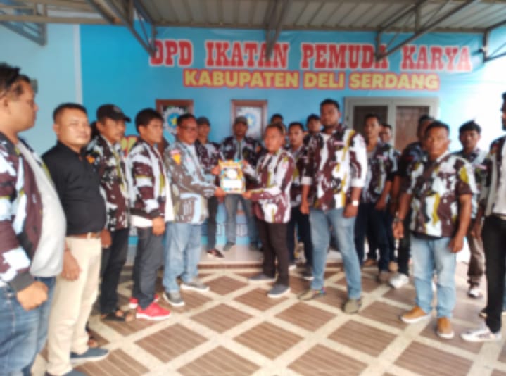 Ketua DPD IPK Deli Serdang Serahkan Mandat Kepada Pengurus PAC IPK Labuhan Deli