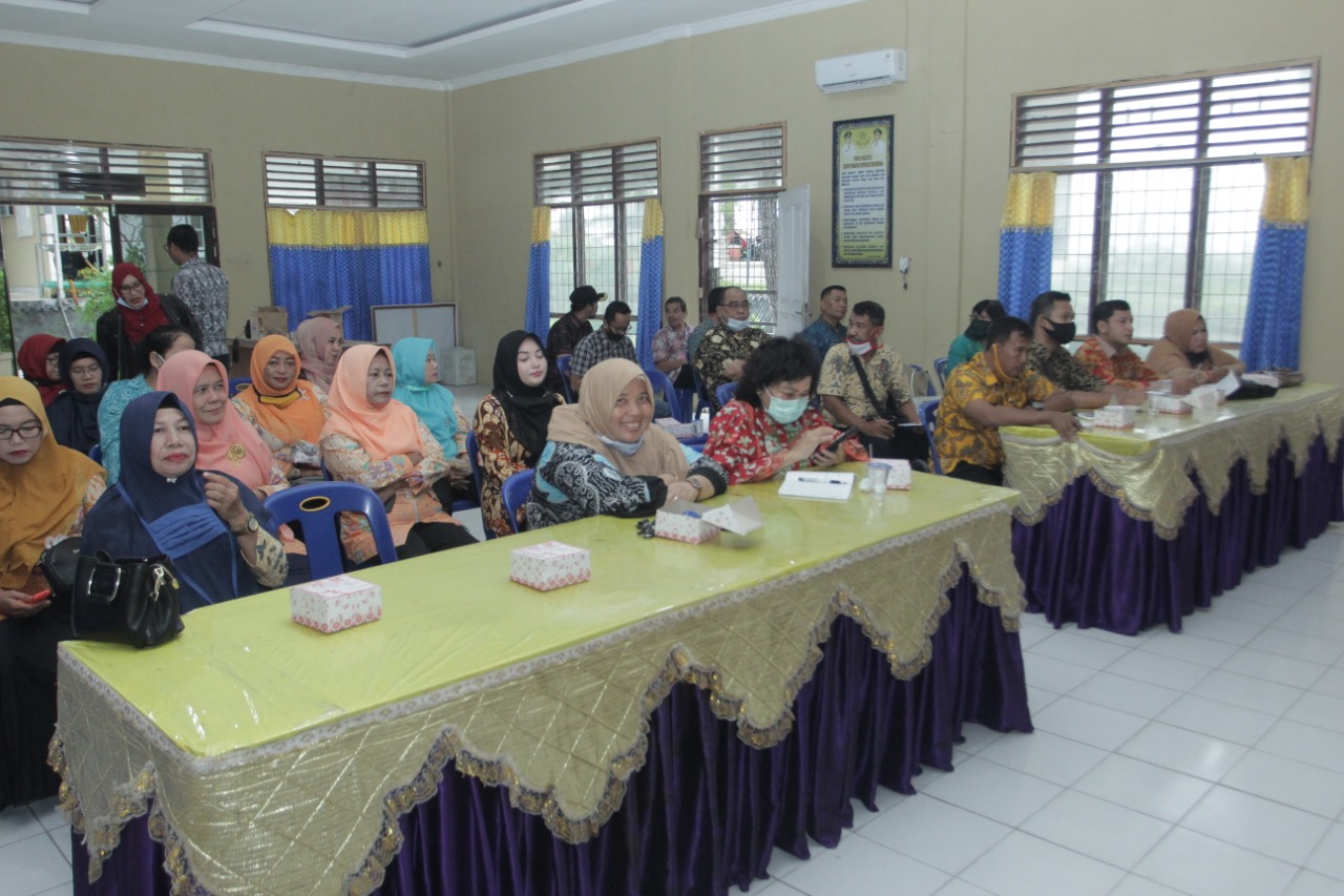 Plt Camat Kisaran Timur Minta Lurah, Babinsa & Babinkamtibmas  Jaga Kondusifitas Jelang Pilkada 