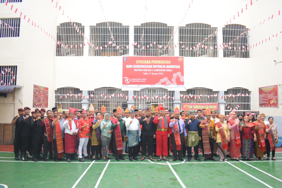 Peringati HUT Kemerdekaan  RI Ke - 79, Rutan  Labuhan Deli Gelar Upacara Bendera dengan Pakaian Adat