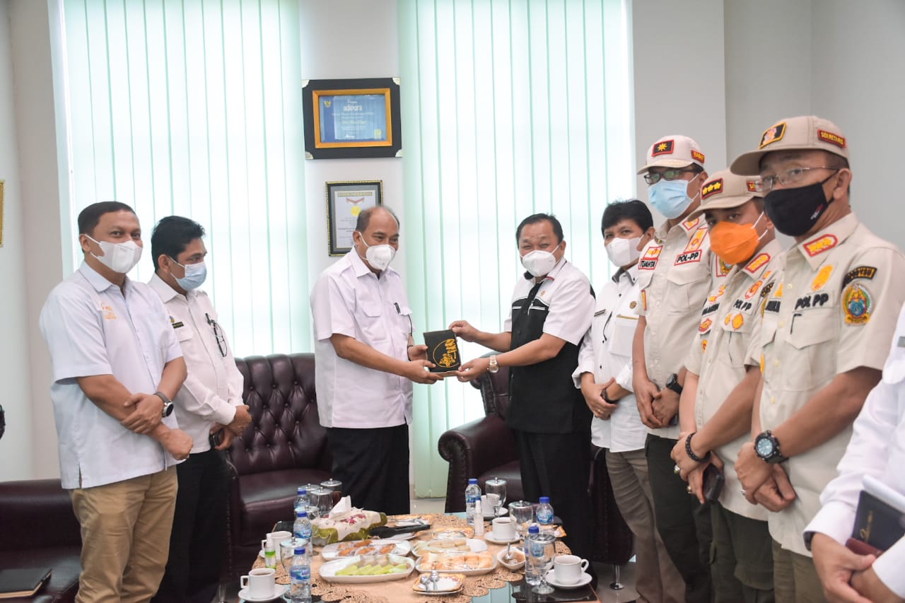 Walikota Tebing-Tinggi Pimpin Rapat Tim Monitoring dan Evaluasi PPKM bersama Liaison Officer Satgas 