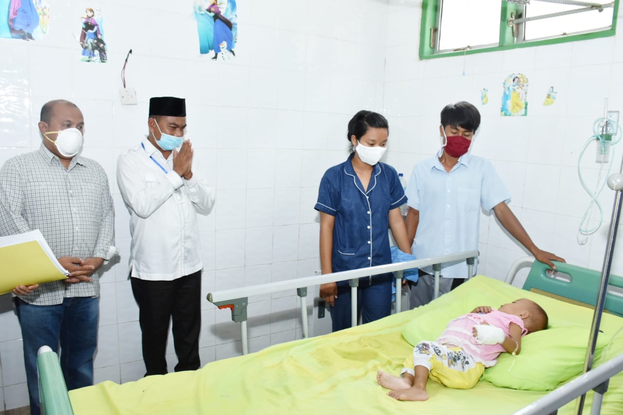 Wabup H Darma Wijaya Kunjungi Alisia Bocah Penderita Pembengkakan Liver