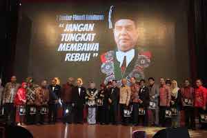 Wali Kota Medan Hadiri peluncuran Autobiografi Guru Besar USU