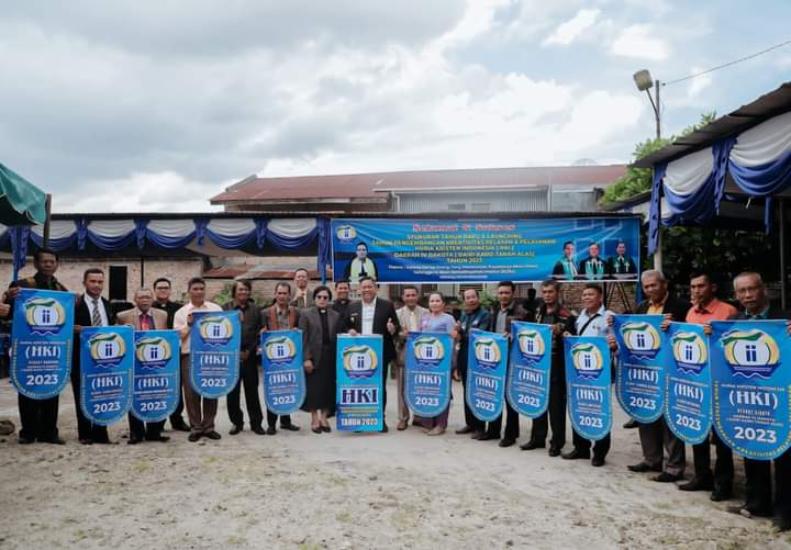 Bupati Dairi Ajak Pengurus Gereja Perkenalkan KUR Klaster