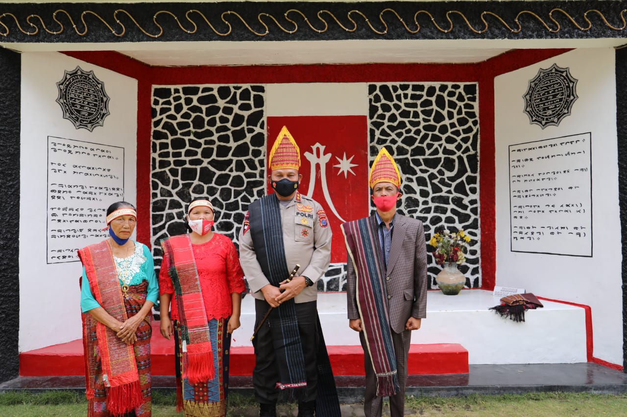 Bentuk Kepedulian Terhadap Leluhur,Kapoldasu Kunjungi Istana Raja Sisingamangaraja