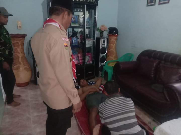 Camat Pagar Merbau Tinjau Lokasi Musibah Korban Hujan Es Angin Kencang Desa Pasar Miring