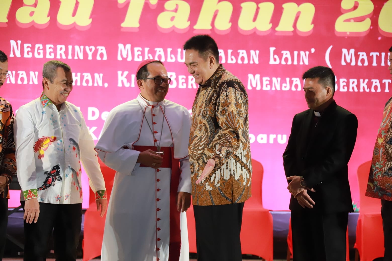 Kapolda Riau Irjen Iqbal Pada Perayaan Natal Gabungan ; Jaga Kerukunan Antar Umat Beragama