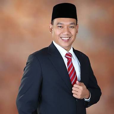 Menjadi Gubernur Sumatera Utara,Djarot Sihar Pelayan Masyarakat (Oleh:Sutrisno Pangaribuan)