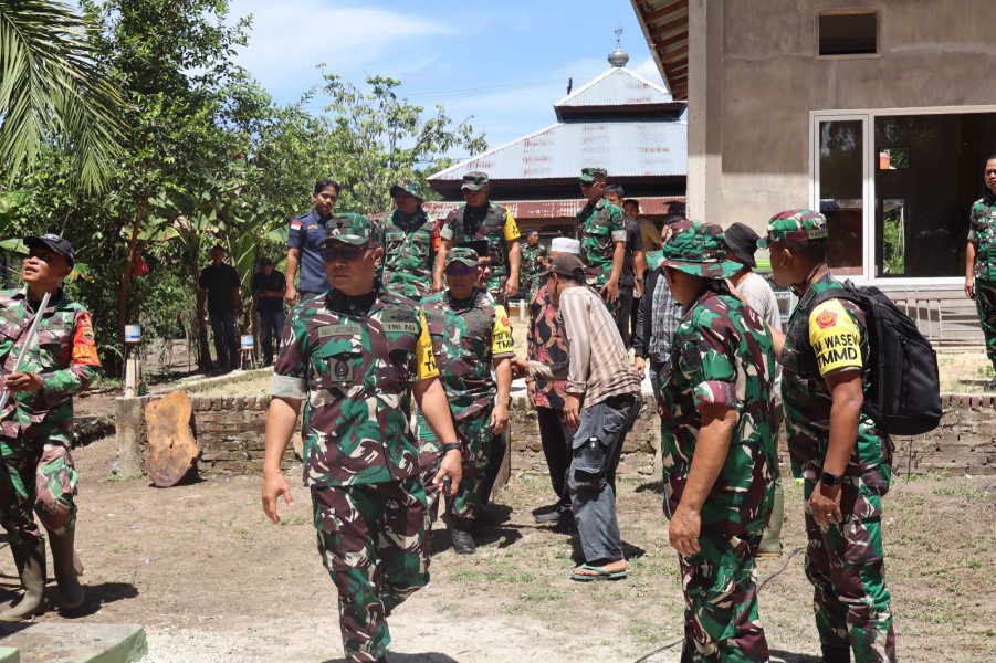 TMMD Ke-124 Kodim 0320 Dumai Kunjungan Tim Wasev Bukit Kayu Kapur  Kecamatan Bukit Kapur Kota Dumai