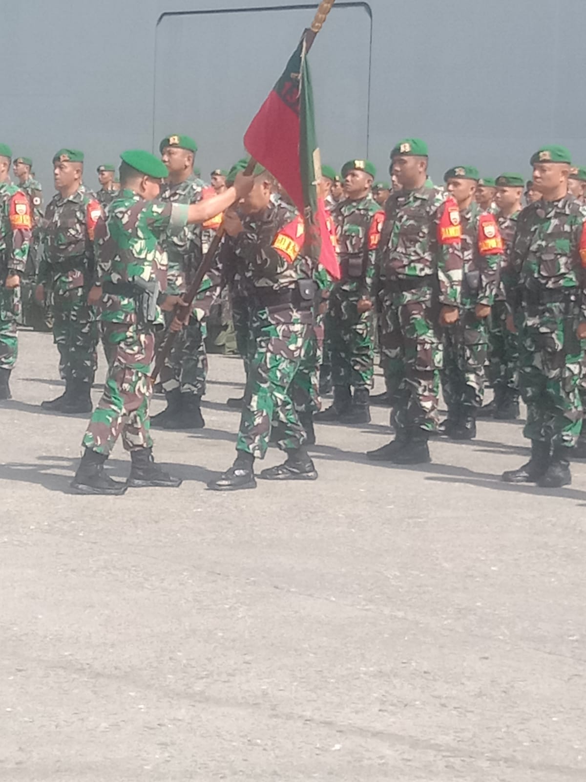 Pangdam I/BB Mayjen TNI Achmad Daniel Chardin Pimpin Upacara Pengantaran Satgas Pamtas RI-PNG