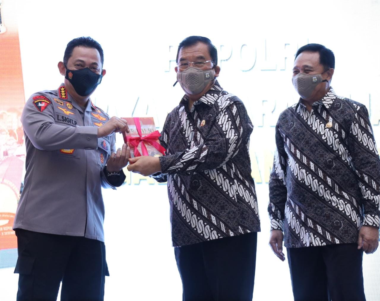 Polri Hadiri Launching Buku Persatuan Purnawirawan Polri