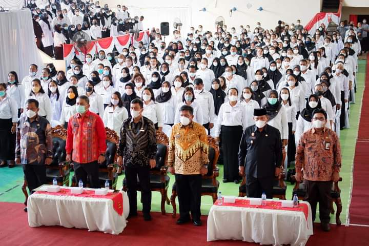 Wakil Bupati Deliserdang Serahkan SK kepada 732 PPPK