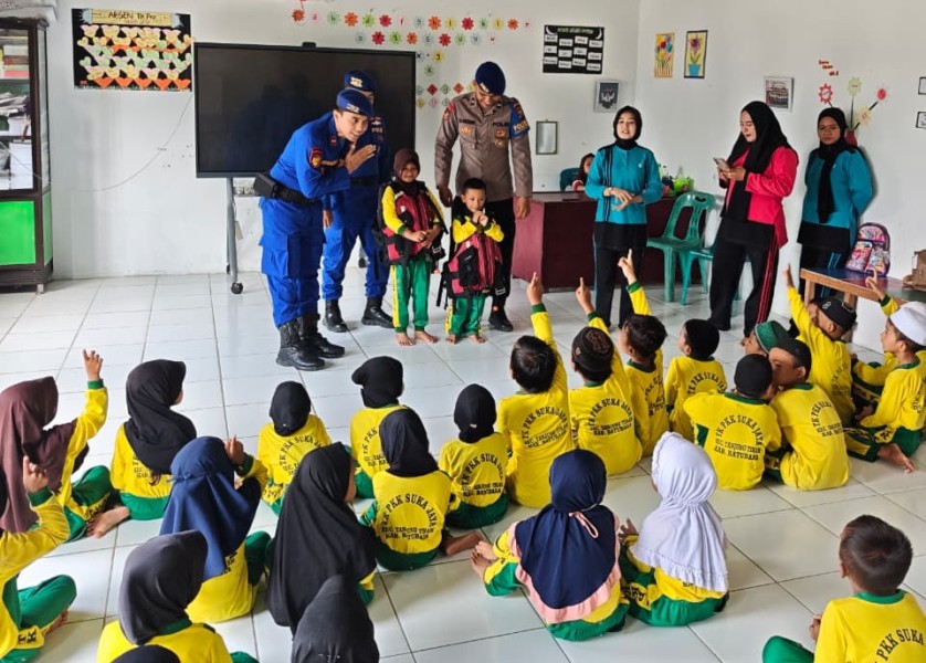 Polairud Batubara Tanamkan Budaya Keselamatan Di Perairan Sejak Usia Dini
