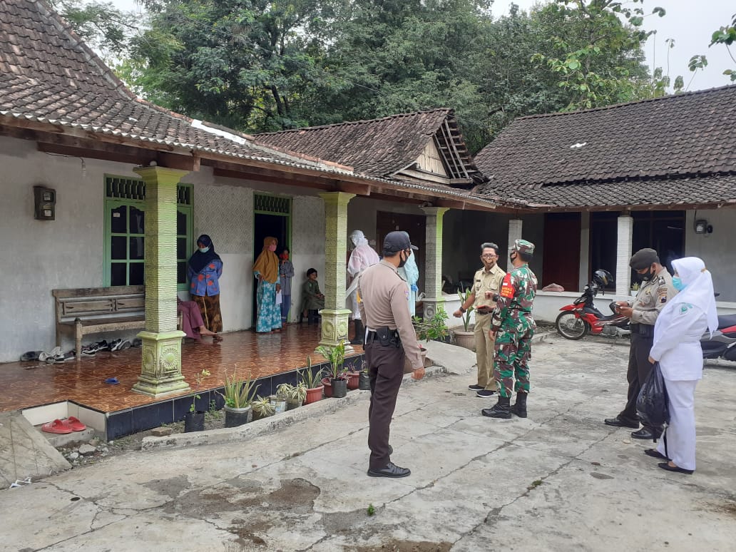 Tim Kesehatan Minta Warga Candirejo Isolasi Mandiri 