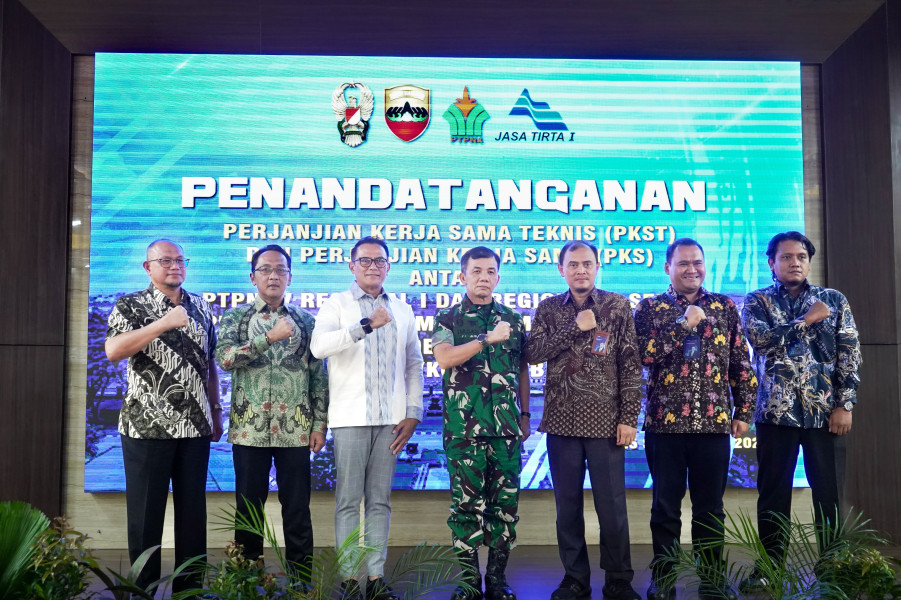 Penandatangan Kerjasama PKST antara PT PN IV Regional 1 dan 2 bersama TNI AD Kodam Bukit Barisan