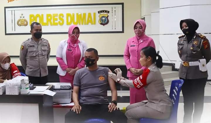 Dinas Kesehatan Kota Dumai bersama TNI/Polri  Gelar Vaksinasi Booster