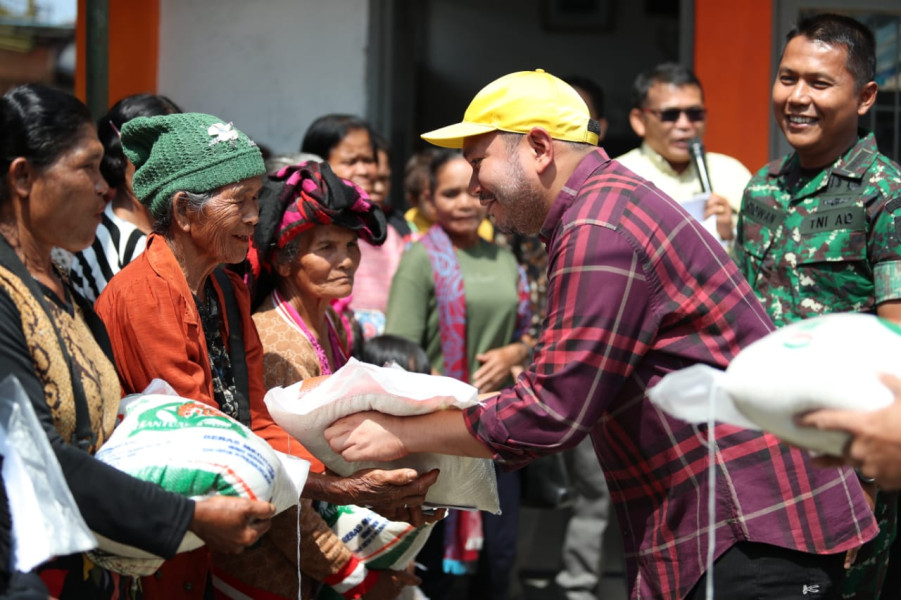Pemkab Pakpak Bharat Bagikan Puluhan Ton Beras bantuan Pangan Pemerintah Tahap I
