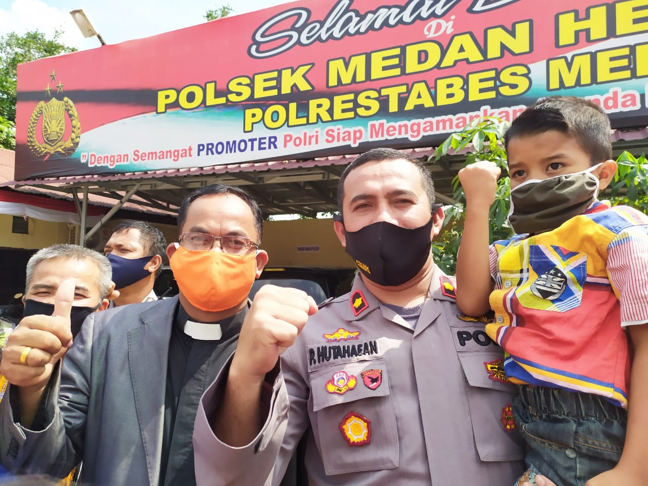Polsek Helvetia Ajak Anak Bermain dan Berdoa Bersama