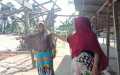Lapak pondok Pedagang di Pekan Lelo Diduga Dirusak OTK Lapak pondok Pedagang di Pekan Lelo Diduga Dirusak OTK